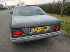 Mercedes w124 coupe 300ce 1988 (8)